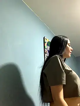 Snapshot of Gabyy_park chatting on 12/17/25, 12:27 Gabyy park online show from 12/17/25, 12:27