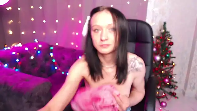 Snapshot of Monaa_monna chatting on 12/20/25, 06:09 Monaa monna online show from 12/20/25, 06:09