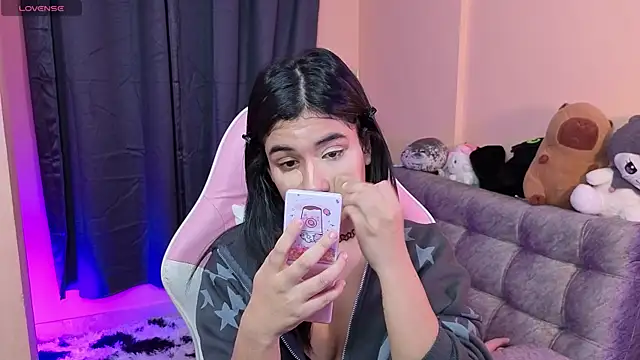 bonnieTaylor1 online show from 05/09/26, 03:34