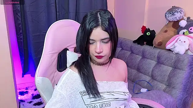 bonnieTaylor1 online show from 05/12/26, 03:58