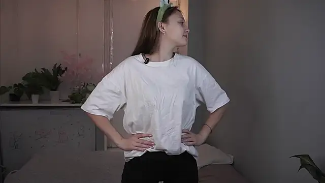 Snapshot of ChelseyTodora chatting on 12/18/25, 05:08 ChelseyTodora online show from 12/18/25, 05:08