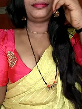 Snapshot of Rachu_love chatting on 06/19/26, 05:28 Rachu love online show from 06/19/26, 05:28