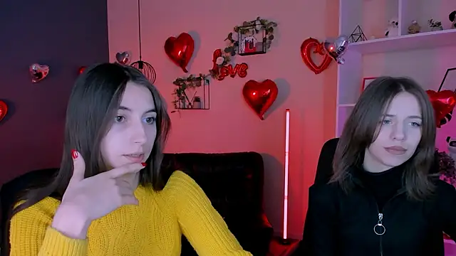 mila firee online show from 02/17/26, 09:50