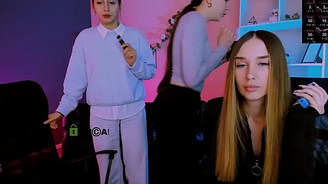 mila firee online show from 03/24/26, 09:58