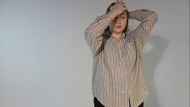 Snapshot of UmbraElaris chatting on 04/16/26, 12:06 UmbraElaris online show from 04/16/26, 12:06