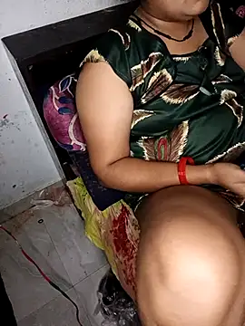 Snapshot of Desi_bhabhi299 chatting on 05/08/26, 05:51 Desi bhabhi299 online show from 05/08/26, 05:51