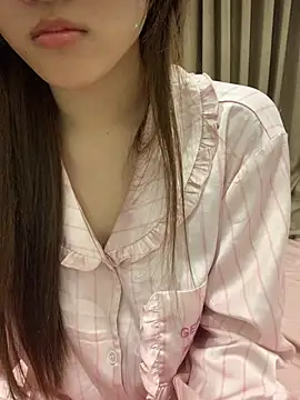 Snapshot of -Bibi-18 chatting on 06/27/26, 02:55 -Bibi-18 online show from 06/27/26, 02:55