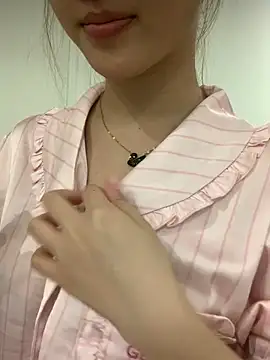 Snapshot of -Bibi-18 chatting on 07/14/26, 02:45 -Bibi-18 online show from 07/14/26, 02:45