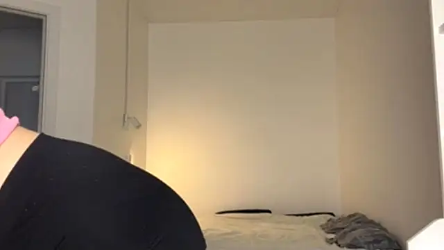 FlirtyCouple online show from 07/28/26, 05:12