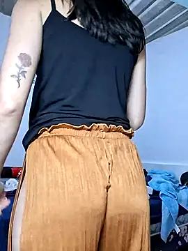 Yelena 77 online show from 02/15/26, 02:14