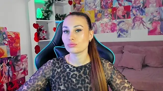 Snapshot of NoraFoxes chatting on 12/17/25, 03:40 NoraFoxes online show from 12/17/25, 03:40