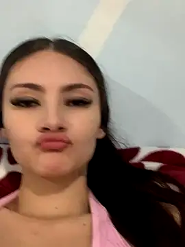 Snapshot of meloddyparker chatting on 12/18/25, 06:14 meloddyparker online show from 12/18/25, 06:14