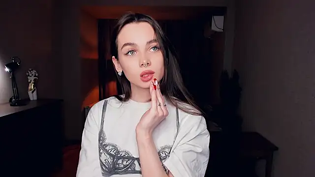 YvonneRobes online show from 01/08/26, 07:49