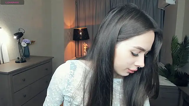 YvonneRobes online show from 02/12/26, 07:42