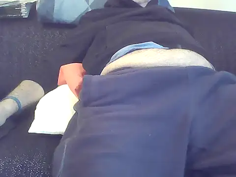 Snapshot of csikar chatting on 12/16/25, 11:15 csikar online show from 12/16/25, 11:15