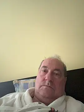 csikar online show from 05/15/26, 04:41