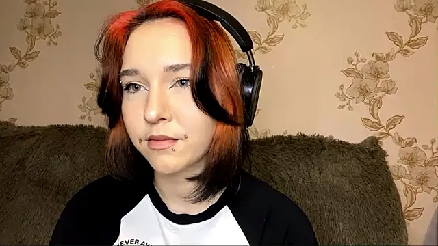 EmilyVeiro online show from 02/06/26, 05:27