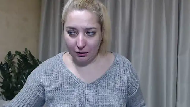 Snapshot of sweetpussy13 chatting on 03/06/26, 07:16 sweetpussy13 online show from 03/06/26, 07:16