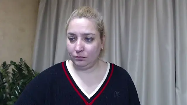 Snapshot of sweetpussy13 chatting on 03/07/26, 07:05 sweetpussy13 online show from 03/07/26, 07:05