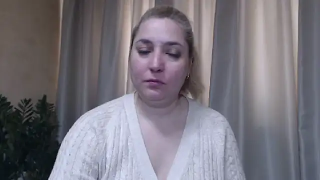 Snapshot of sweetpussy13 chatting on 03/10/26, 07:02 sweetpussy13 online show from 03/10/26, 07:02