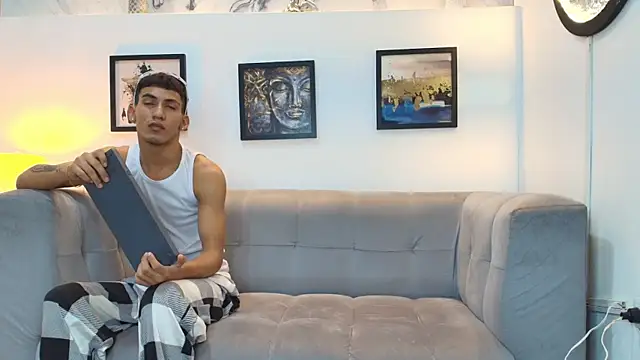 DIAMOND BLACKS online show from 02/06/26, 07:23