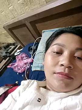 Snapshot of Happy_sexyx chatting on 12/15/25, 02:43 Happy sexyx online show from 12/15/25, 02:43