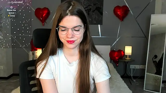 miss  evelyne online show from 02/15/26, 01:13