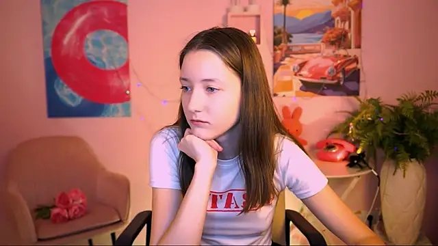 LuluPatterson online show from 12/21/25, 03:57