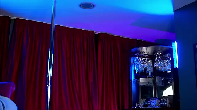 AstridVex online show from 02/11/26, 08:25