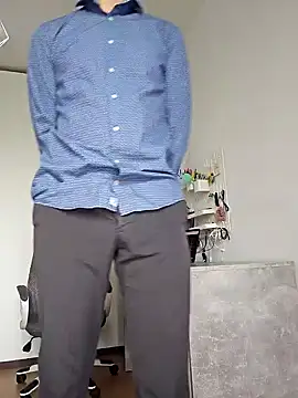 Snapshot of Lovebackground chatting on 09/29/25, 07:35 Lovebackground online show from 09/29/25, 07:35