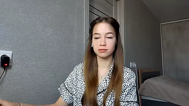 Snapshot of JiDzubak chatting on 12/18/25, 01:22 JiDzubak online show from 12/18/25, 01:22