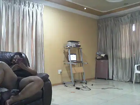 Caramel-goddess18 online show from 12/19/25, 12:45