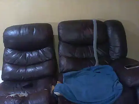 Caramel-goddess18 online show from 04/11/26, 05:56