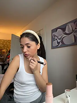 SilkyMira online show from 02/09/26, 10:19