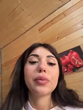 SilkyMira online show from 04/18/26, 10:30