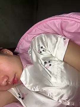 leo-kitty online show from 12/19/25, 02:13