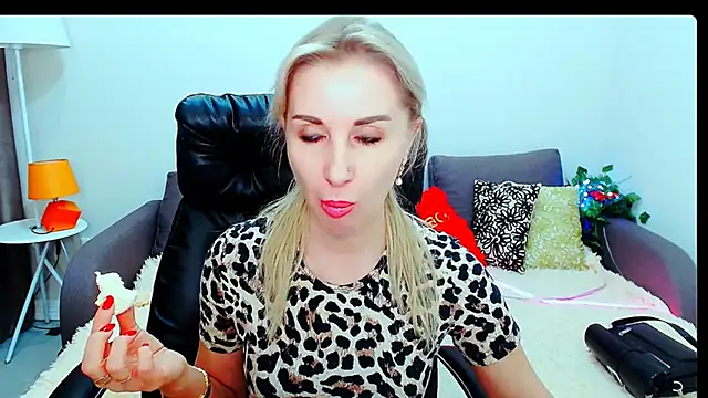 Hanna--Sweet online show from 02/24/26, 10:24