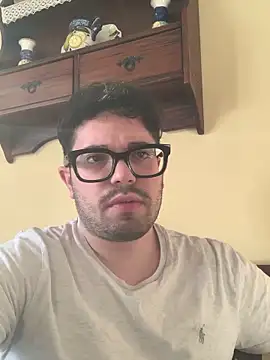 Snapshot of sognatore99 chatting on 04/09/26, 04:23 sognatore99 online show from 04/09/26, 04:23