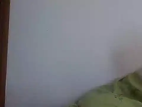 Snapshot of BootedSqueeze chatting on 12/19/25, 03:19 BootedSqueeze online show from 12/19/25, 03:19