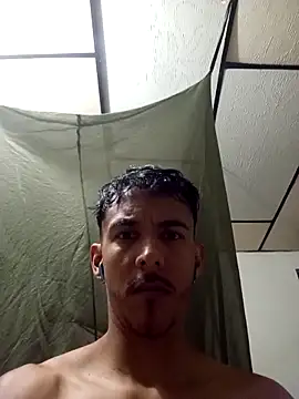 Snapshot of Marshallbronnxx chatting on 04/08/26, 11:05 Marshallbronnxx online show from 04/08/26, 11:05