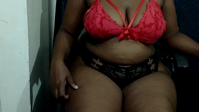 Snapshot of Cherryy- chatting on 03/27/26, 03:01 Cherryy- online show from 03/27/26, 03:01