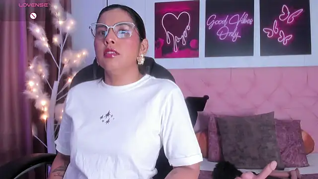 scarletbaker   online show from 02/24/26, 03:21