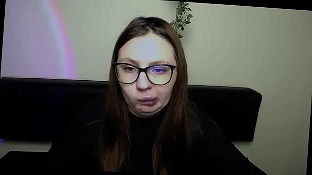 LiliaErmi online show from 04/14/26, 06:19