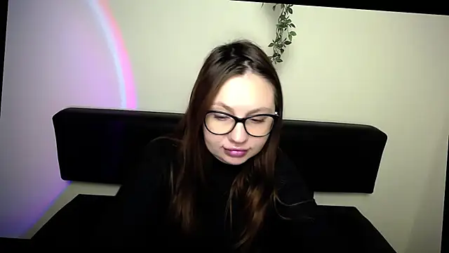 LiliaErmi online show from 04/17/26, 06:16