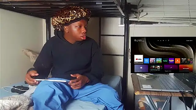 YourLittleBoyfriend online show from 02/23/26, 09:39