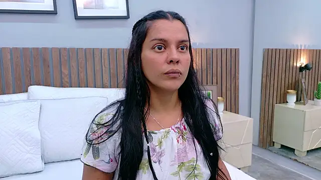 Mia Bellefort online show from 03/18/26, 09:07