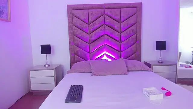 Scarlett  Noir online show from 03/17/26, 08:12