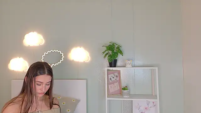 Miia Anderson online show from 02/05/26, 08:57