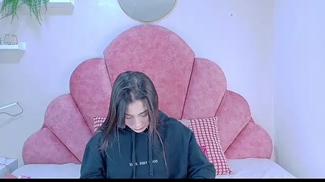 Miia Anderson online show from 02/26/26, 11:42