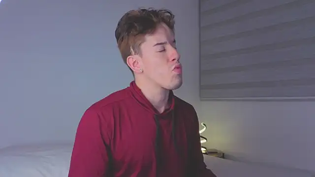 maxxcooper1 online show from 12/21/25, 05:47